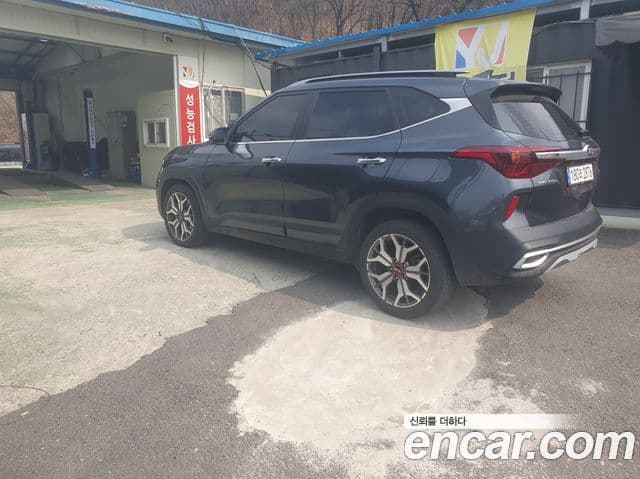 Kia Seltos Signature, 2021 3