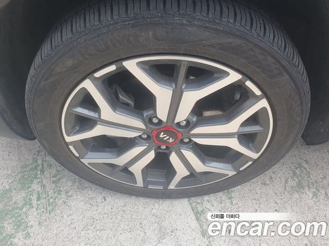 Kia Seltos Signature, 2021 все фото