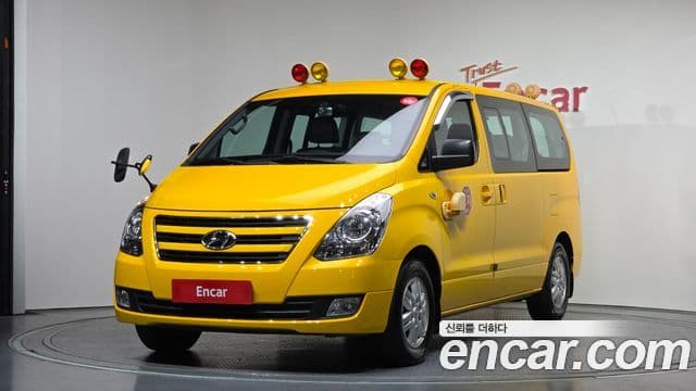 Hyundai Grand Starex детский перевозочный автомобиль, 2018 1
