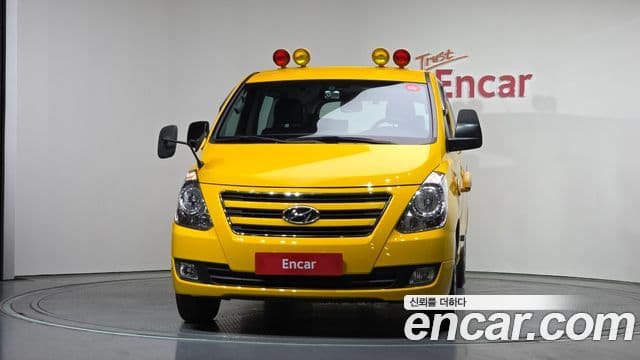 Hyundai Grand Starex детский перевозочный автомобиль, 2018 3