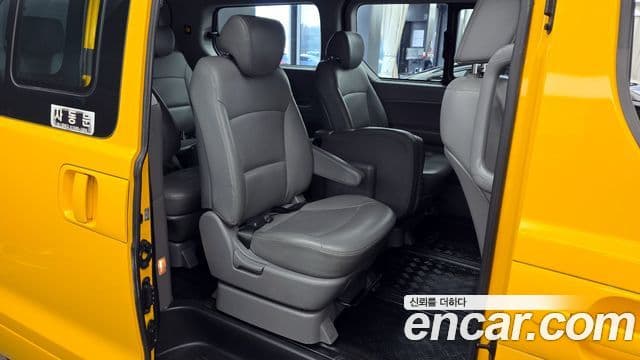 Hyundai Grand Starex детский перевозочный автомобиль, 2018 12