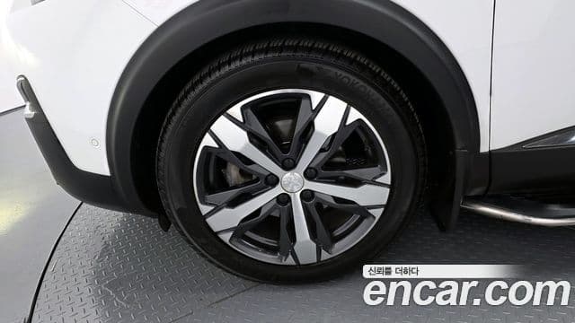 Peugeot 5008 2세대 2.0 BlueHDi GT, 2019 все фото