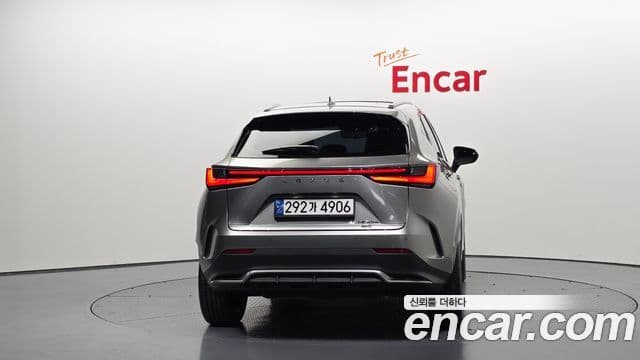 Lexus NX450h+ 2세대 F-Sport, 2023 4