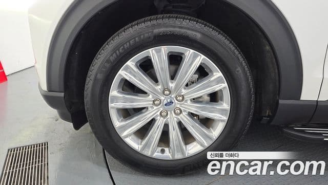 Ford Explorer 6세대 2.3 Limited 4WD, 2023 все фото