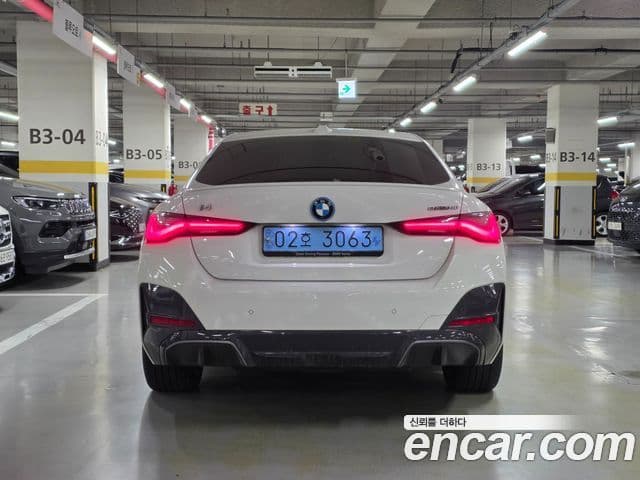 BMW i4 eDrive40 M Sport Pro, 2024 все фото