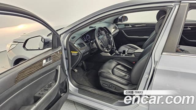 Hyundai LF Sonata 2.0 Smart, 2015 11