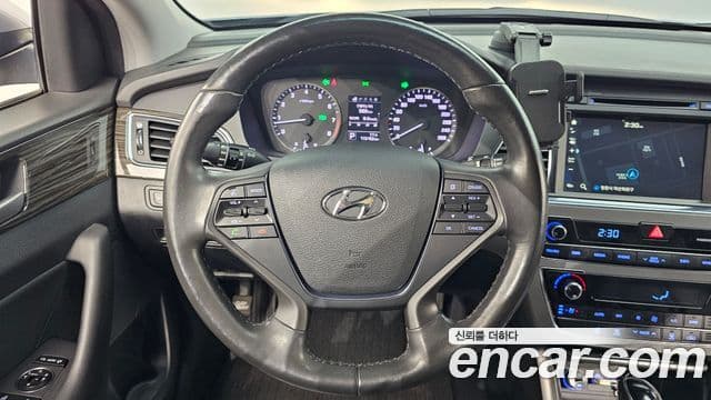 Hyundai LF Sonata 2.0 Smart, 2015 13