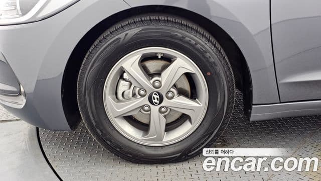 Hyundai Avante AD 1.6 e-VGT Smart, 2018 все фото