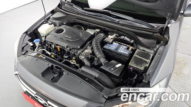 Hyundai Avante AD 1.6 e-VGT Smart, 2018 6