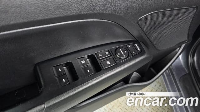 Hyundai Avante AD 1.6 e-VGT Smart, 2018 17