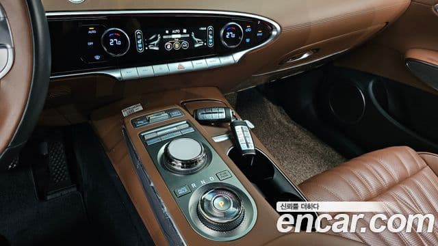 Genesis GV70, 2023 9