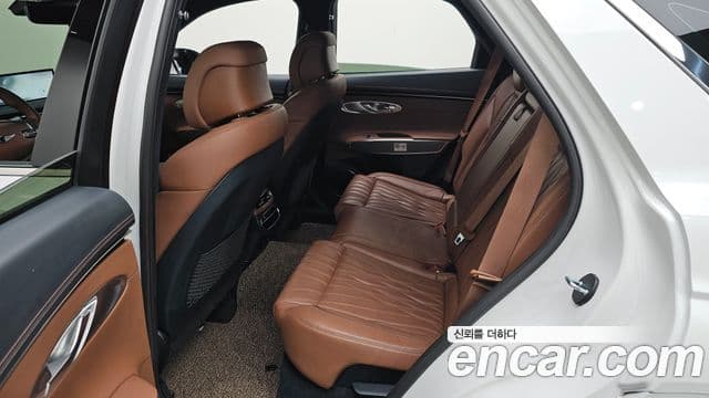 Genesis GV70, 2023 12