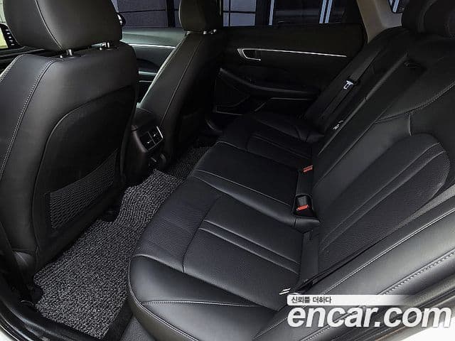 Hyundai Sonata (DN8) Premium Family, 2020 10