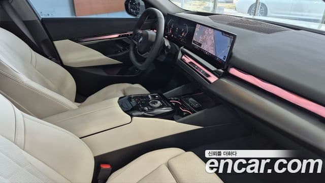 BMW 5시리즈 (G60), 2025 10