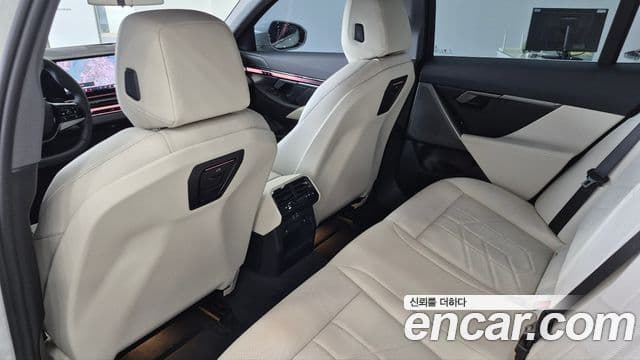 BMW 5시리즈 (G60), 2025 11