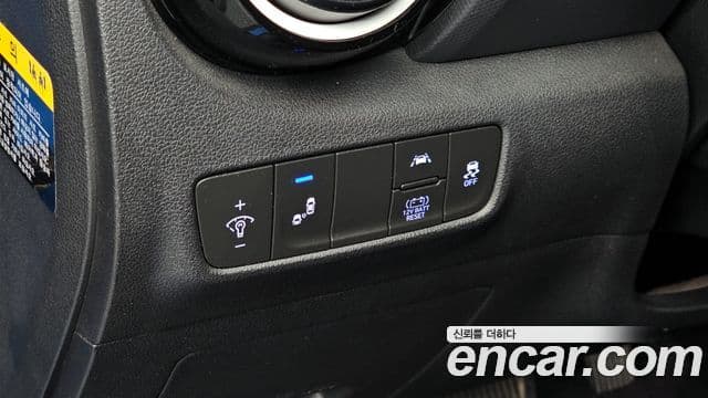 Hyundai Kona гибрид Special, 2020 17