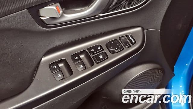 Hyundai Kona гибрид Special, 2020 18