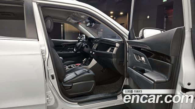 KG모빌리티(SsangYong) Beautiful Korando Plus, 2020 11