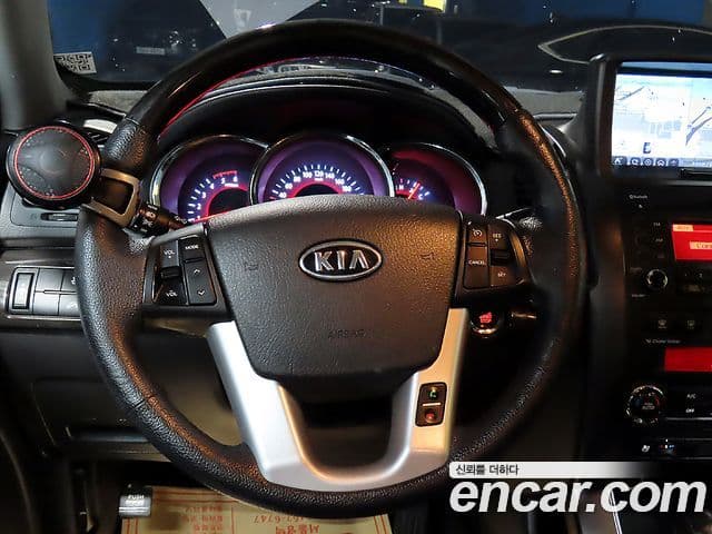 Kia Sorento R топовая версия, 2012 7