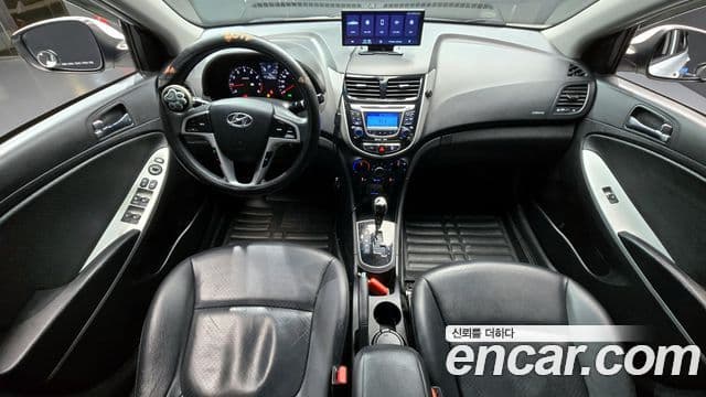 Hyundai Accent(новый кузов / новое поколение) Premier, 2011 7