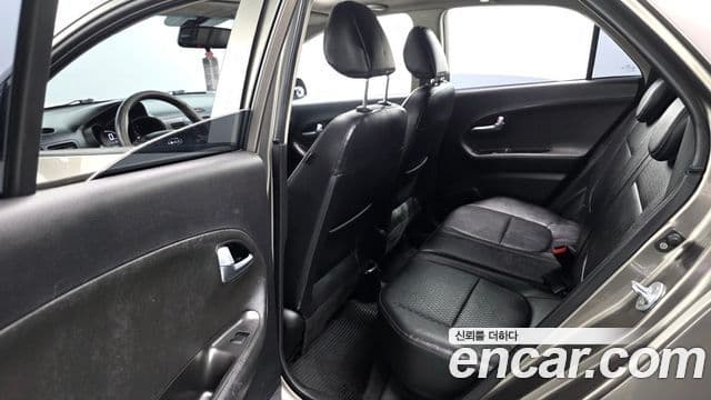 Kia All New Morning Luxury, 2012 12