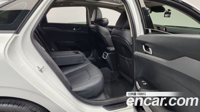 Kia K5 3세대 Prestige, 2020 12