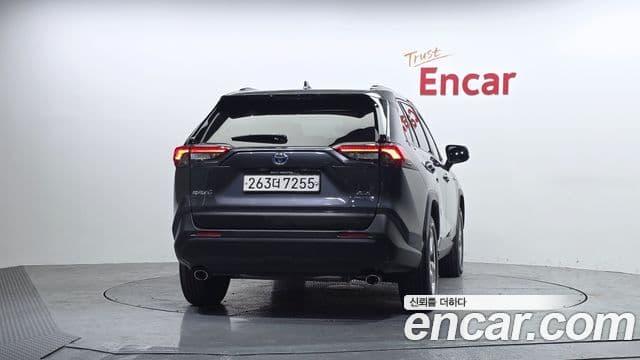 Toyota RAV4 5세대, 2021 4