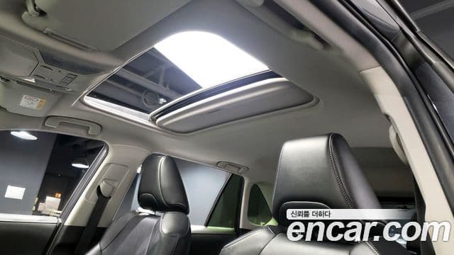 Toyota RAV4 5세대, 2021 18