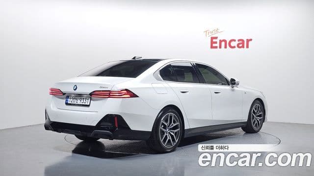 BMW 5시리즈 (G60) 520i M Sport, 2024 2