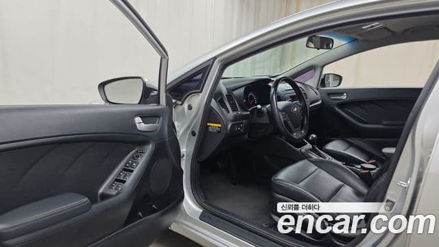 Kia K3 Luxury, 2013 10