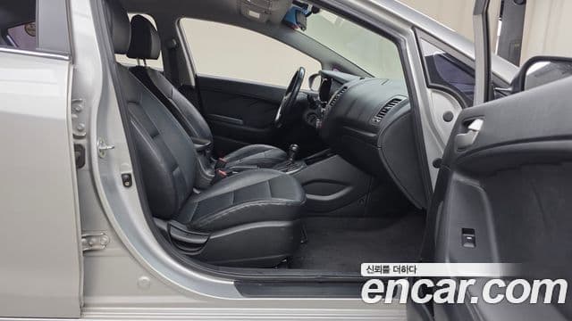 Kia K3 Luxury, 2013 11