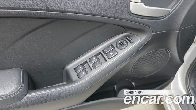 Kia K3 Luxury, 2013 16