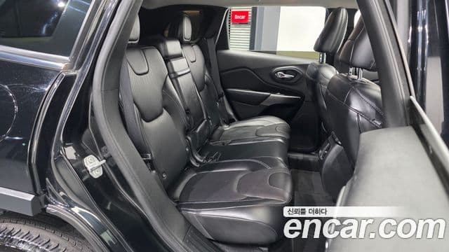 Jeep Cherokee(KL) 2.4 Longitude high AWD, 2019 12