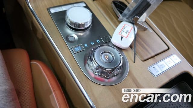 Genesis G80 (RG3) бензин 2.5 турбо AWD, 2025 9