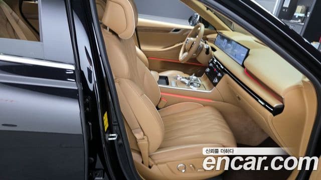 Genesis G80 (RG3) бензин 2.5 турбо AWD, 2025 12