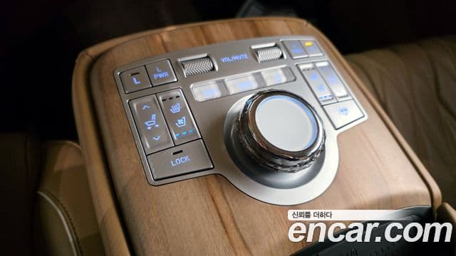 Genesis G80 (RG3) бензин 2.5 турбо AWD, 2025 19