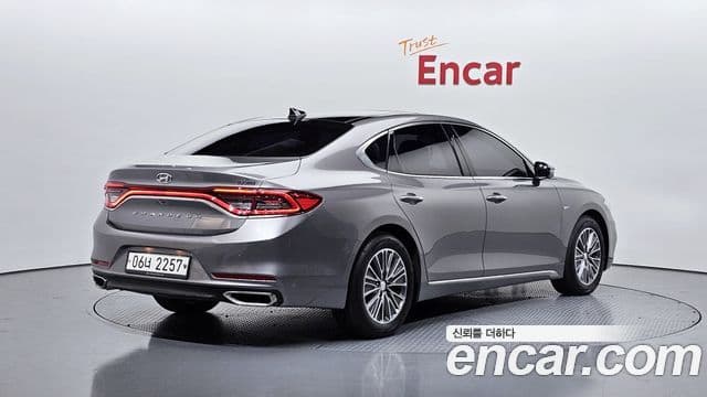 Hyundai Grandeur IG гибрид Special, 2018 2