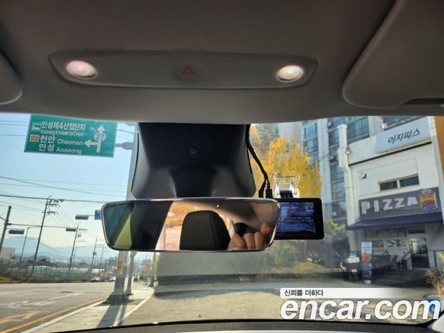 Tesla модель Y Long Range AWD, 2025 16