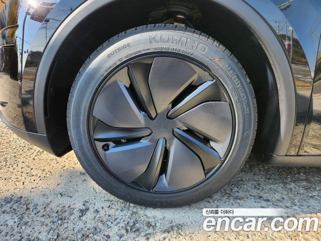 Tesla модель Y Long Range AWD, 2025 20