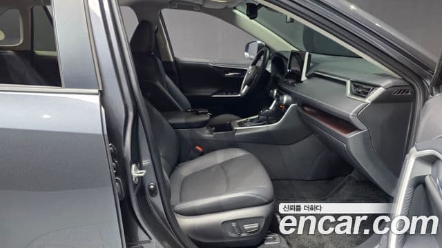 Toyota RAV4 5세대 2.5 4WD гибрид LTD, 2024 12
