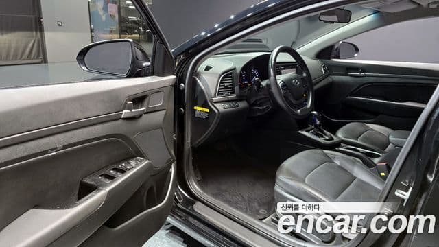 Hyundai Avante AD Special, 2017 11