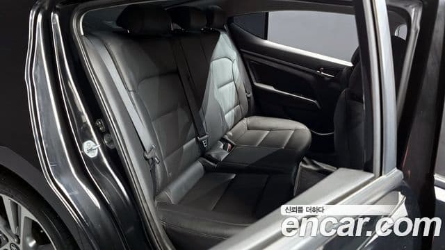 Hyundai Avante AD Special, 2017 12