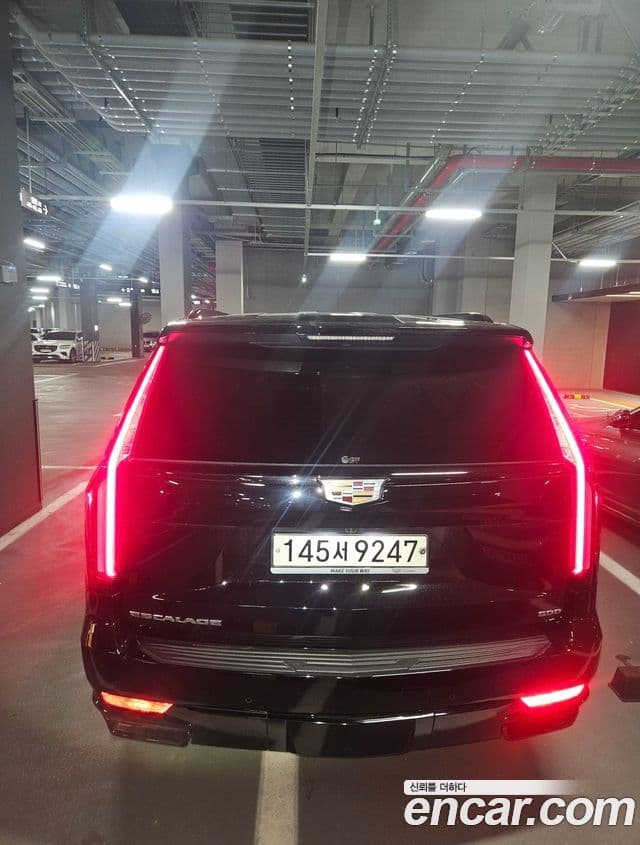 Cadillac Escalade 5세대 Sport Platinum, 2021 4