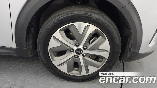 Kia Niro Plus Air (таксомоторный тип), 2024 все фото