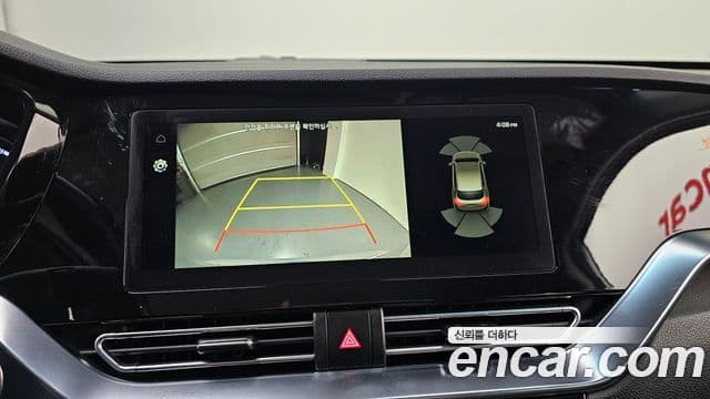 Kia Niro Plus Air (таксомоторный тип), 2024 15