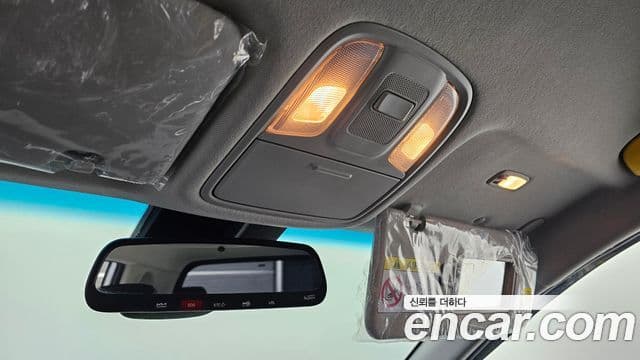 Kia Niro Plus Air (таксомоторный тип), 2024 18