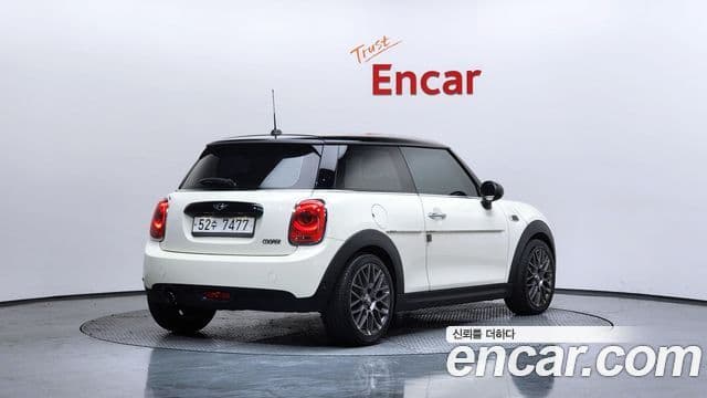 Mini Cooper 3세대, 2018 2