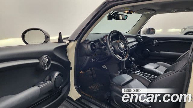 Mini Cooper 3세대, 2018 10