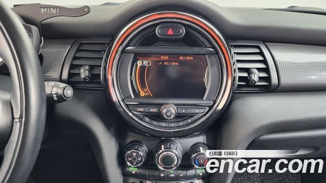 Mini Cooper 3세대, 2018 14