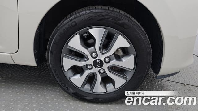 Kia The / новый New Morning Luxury, 2016 все фото